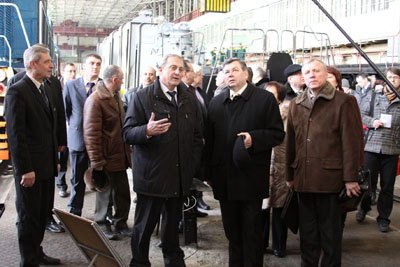 Губернатор Калужской области Анатолий Артамонов посетил Людиновский тепловозостроительный завод